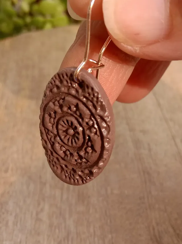 Mauve Drop Dangling Earrings With Engraved Mandala Pattern And Kidney Hooks In Rose Gold Shade
